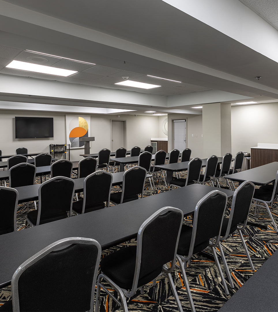 HOST SUCCESSFUL MEETINGS & EVENTS AT OUR HUNTERSVILLE HOTEL