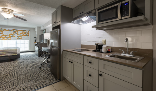 Country Inn & Suites by Radisson Lake Norman Huntersville NC - Kitchenette 3