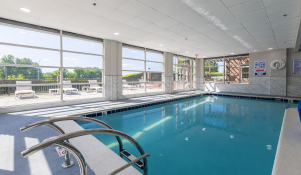 Country Inn & Suites by Radisson Lake Norman Huntersville NC - Pool Area 2